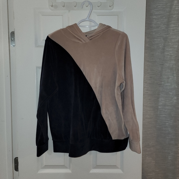 💥Sale💥Torrid Hoodie - Picture 1 of 3